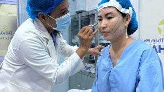 Thạc sĩ – Bác sĩ Lê Tôn Dũng