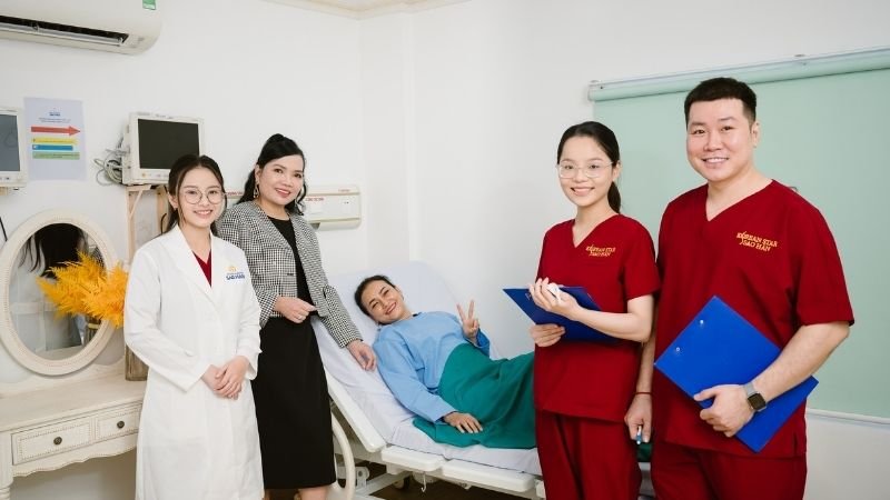 Đội Ngũ Chuyên Gia Tay Nghề Cao