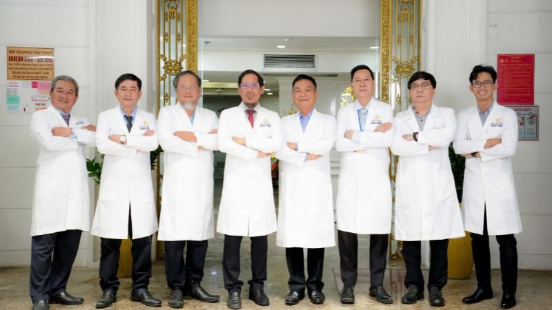 Đội ngũ y bác sĩ Bệnh viện Sao Hàn