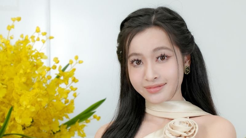 Khách hàng được tư vấn và trải nghiệm dịch vụ tại bệnh viện Sao Hàn